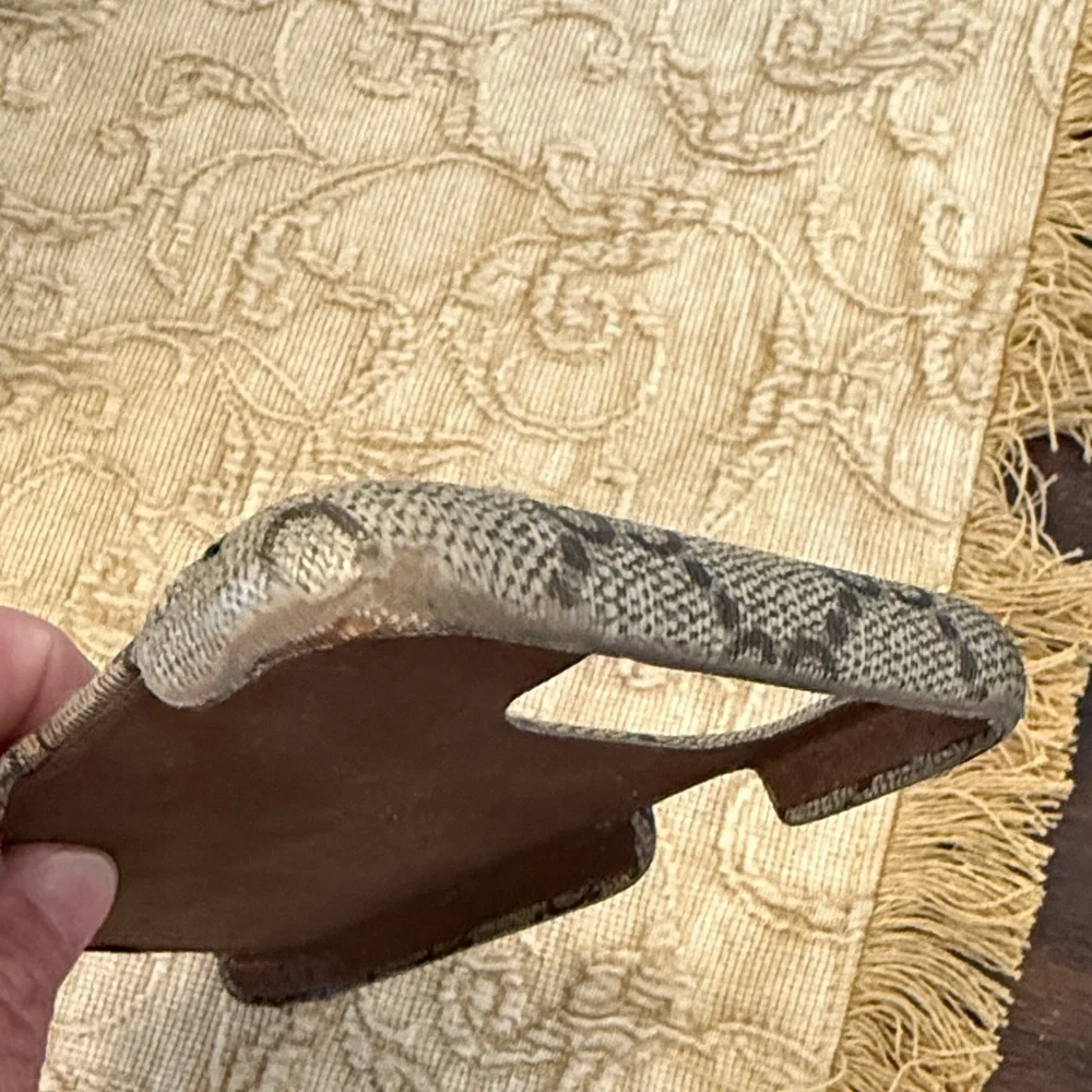 Gucci Monogram Tan iPhone Case - Picture 9 of 11
